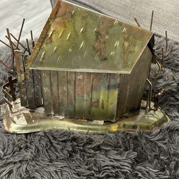 EndedEnded
Vintage Copper Metal Barn Mill With Water Wheel And Music Box - Picture 5 of 7
